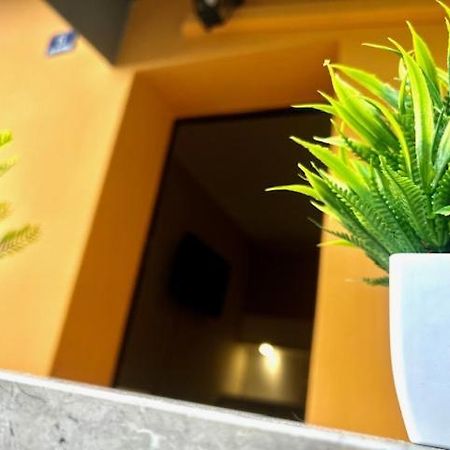 Residence Zar 8 Триест Экстерьер фото