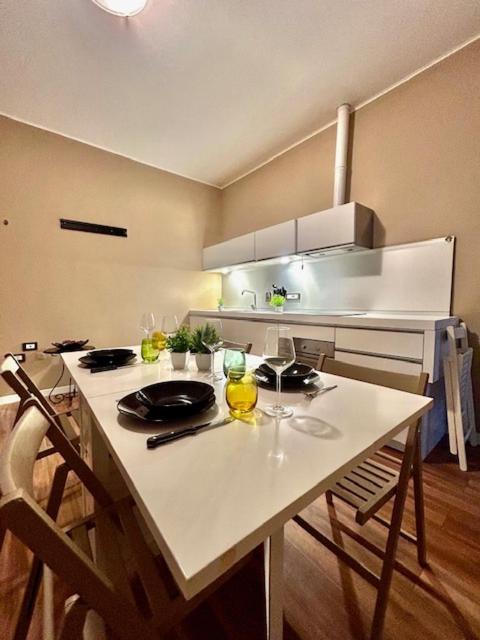 Residence Zar 8 Триест Экстерьер фото