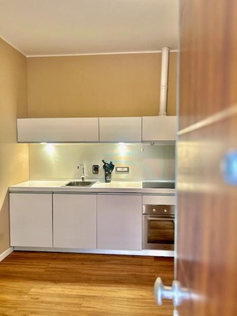 Residence Zar 8 Триест Экстерьер фото